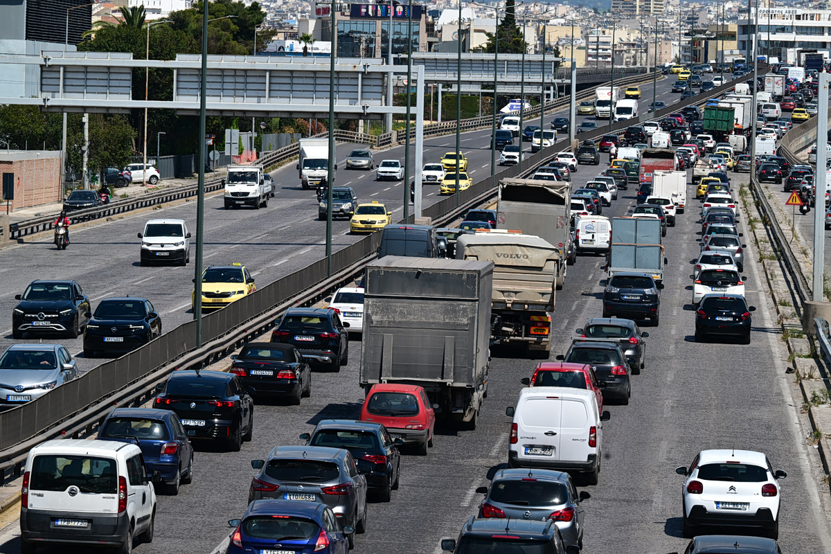 Κίνηση: Μποτιλιαρισμένος ο Κηφισός – Πού αλλού υπάρχουν προβλήματα