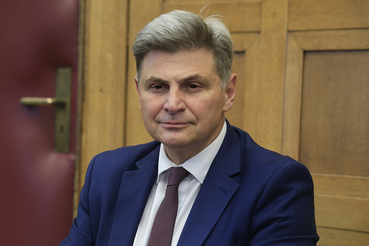 Φαραντούρης: Σοκαριστική απάντηση Κομισιόν εκθέτει την κυβέρνηση για αφθώδη πυρετό