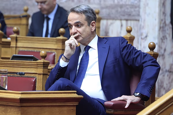Τι θα πει ο Μητσοτάκης στην ΚΟ υπό το άγχος για τα «γαλάζια» ποσοστά και το βάρος των ποινικών διώξεων για ΟΠΕΚΕΠΕ