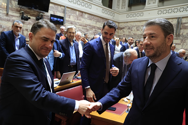 Τσουκαλάς: Το πραγματικό δίλημμα είναι με το ΠΑΣΟΚ των πολλών και αγνοημένων ή με τη ΝΔ των ευνοημένων μιας ελίτ
