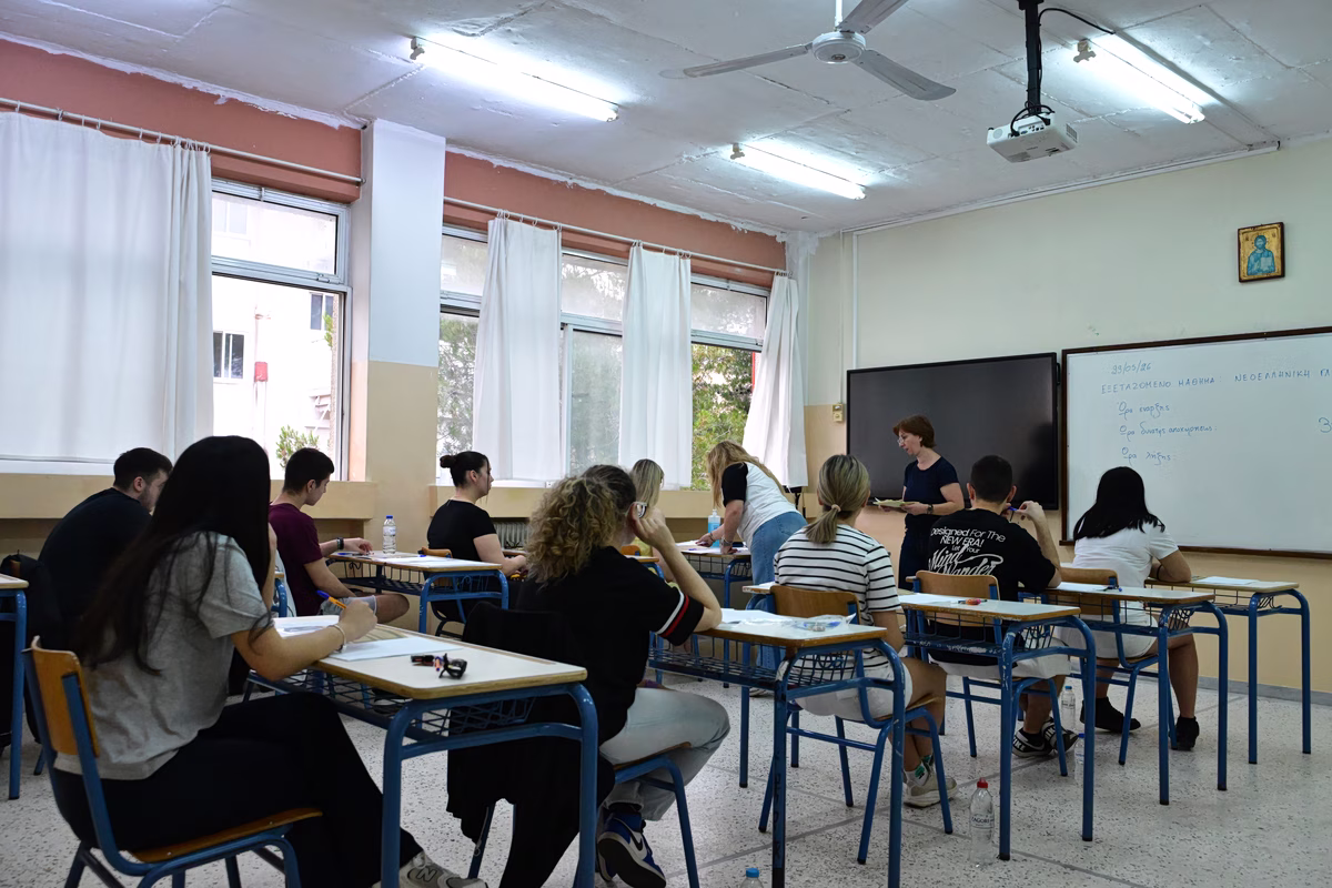ΠΑΣΟΚ: Μονόδρομος η παραίτηση της υπουργού Παιδείας μετά την παραβίαση του αδιάβλητου στις Πανελλαδικές