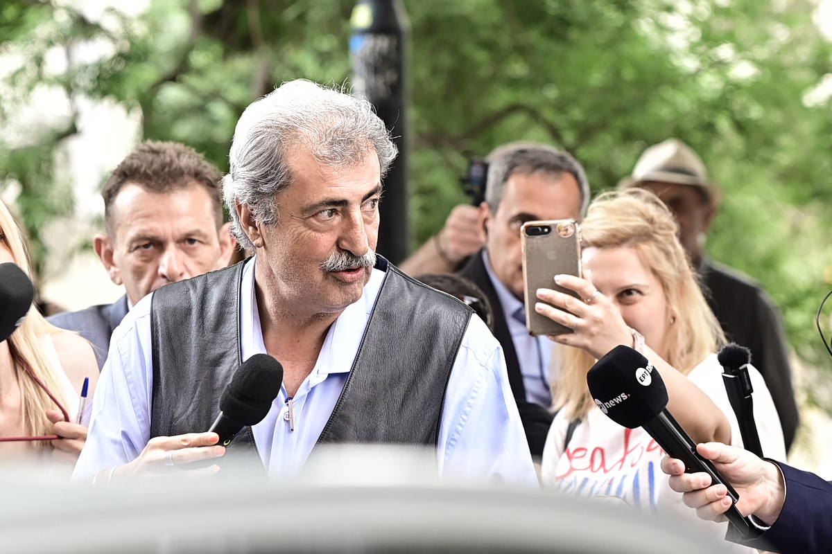 «Αλαλούμ» στον ΣΥΡΙΖΑ: Στον αέρα η Κεντρική Επιτροπή – Οι «κομμένοι» αυθαιρετούν και δίνουν ραντεβού για αύριο