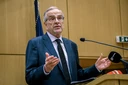 Με αιχμές κατά της κυβέρνησης η δήλωση Σαμαρά για την 24η Ιουλίου – «Η Δημοκρατία με υπονόμευση των θεσμών είναι ευνουχισμένη»