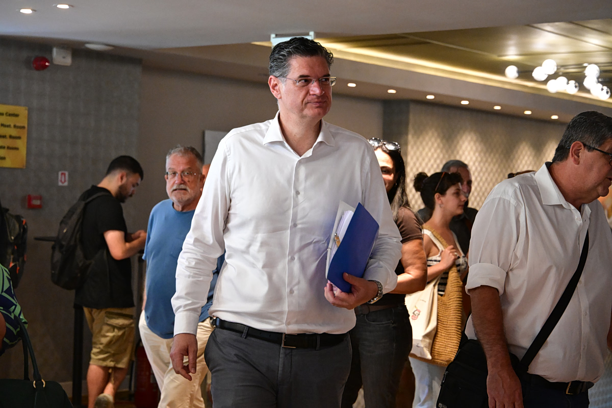 Ανεξάρτητος βουλευτής και ο Διονύσης Καλαματιανός