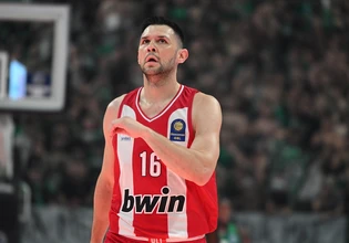 Το βίντεο της Euroleague μετά την παραμονή του Παπανικολάου στον Ολυμπιακό που συγκίνησε