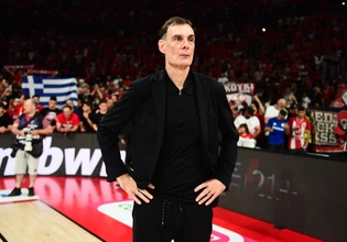 Νέα διάκριση για τον Γιώργο Μπαρτζώκα: Προπονητής της χρονιάς στη Stoiximan GBL