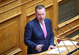 Βασίλης Κόκκαλης: Παραιτείται από βουλευτής
