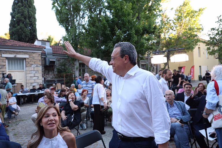ΣΥΡΙΖΑ: Ανεξαρτητοποιήθηκε ο Σωκράτης Φάμελλος