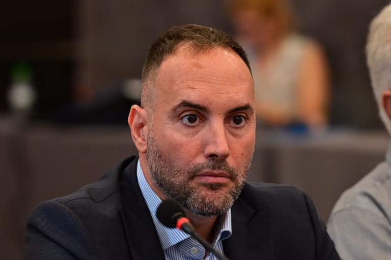 Την τοξικότητα επιλέγει η κυβέρνηση, λέει ο Χατζηγιαννάκης της ΕΛΑΣ – «Μην κάνει τώρα τον τουρκοφάγο η ΝΔ»
