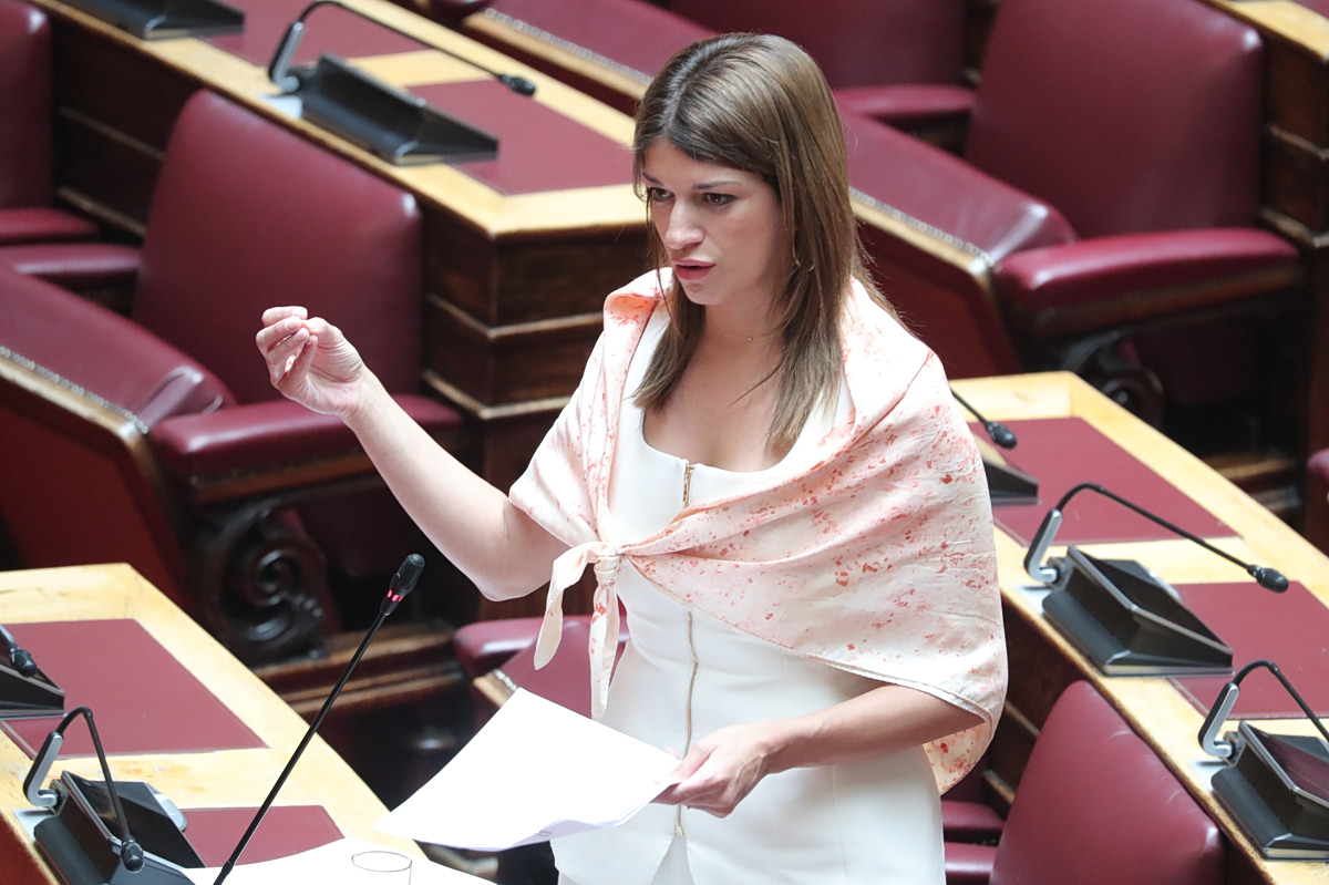 ΣΥΡΙΖΑ: Παραιτήθηκε από βουλευτής η Κατερίνα Νοτοπούλου