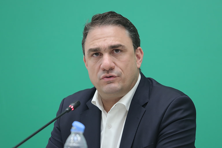 Τσουκαλάς: Άριστος στις αλχημείες, αλλά μετεξεταστέος στα οικονομικά ο πρωθυπουργός