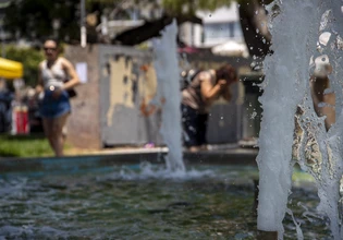 Καιρός: Άνεμοι έως 7 μποφόρ στο Αιγαίο και θερμοκρασίες έως 35 βαθμούς – Πού θα έχει βροχές και καταιγίδες