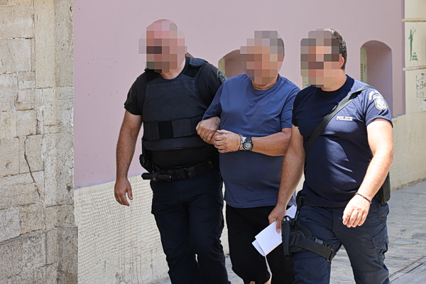 Μετά τα σκαμπίλια στα παιδιά ο σπιτονοικοκύρης ζήτησε… συγγνώμη
