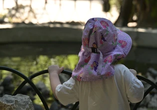 Καιρός: Γενικά αίθριος με τοπικές βροχές και μελτέμια στο Αιγαίο – Έως 36 βαθμούς η θερμοκρασία