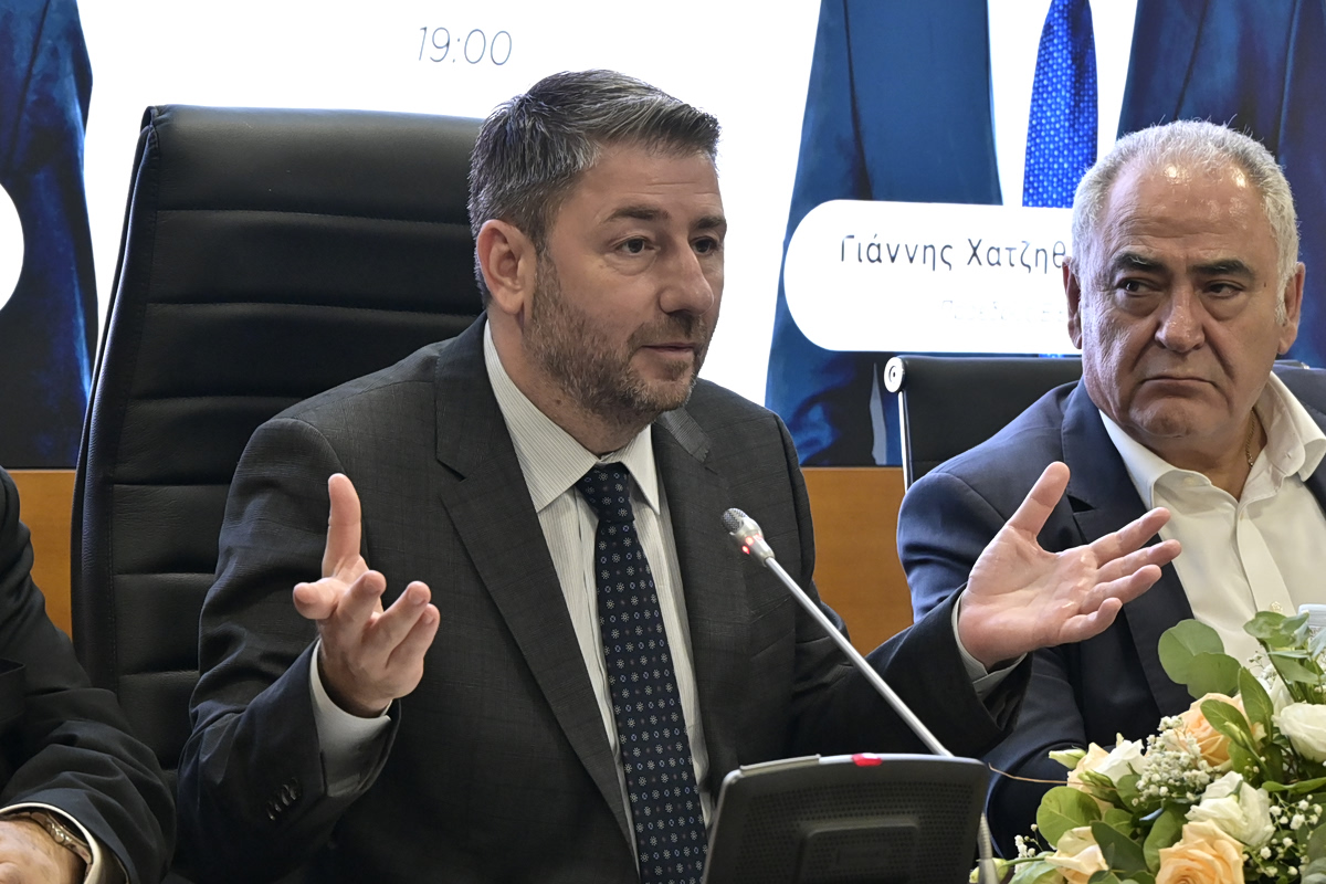 Ανδρουλάκης: Η ΝΔ βλέπει τις ΜμΕ ως εμπόδιο για την ανάπτυξη – Για το ΠΑΣΟΚ είναι ο κορμός της οικονομίας – Τι προτείνουμε