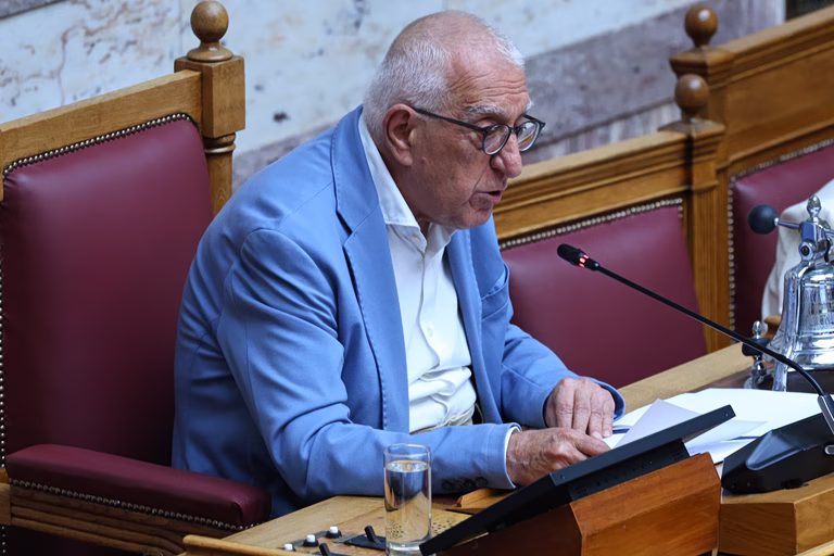 Κακλαμάνης: «Βλέπει» πρόωρες εκλογές το φθινόπωρο – «Μπορεί να είναι η θεραπεία στην πολιτική τοξικότητα»