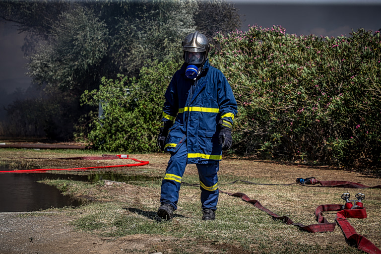 Σε ύφεση η φωτιά στον Ωρωπό - Εστάλη μήνυμα από το 112