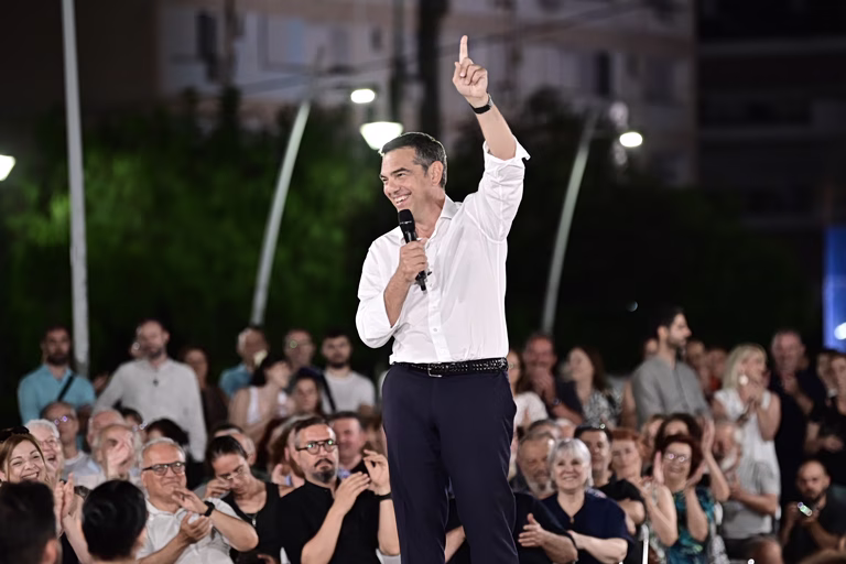 Τσίπρας: Επίσκεψη τη Δευτέρα στη Λέσβο – Συνάντηση με φορείς του νησιού και διάλογος με τους πολίτες