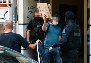 Θεσσαλονίκη: Αρνείται τα πάντα ο ιδιοκτήτης του ορμητηρίου των εμπρηστικών επιθέσεων – «Δεν τους γνωρίζω»