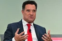 Γεωργιάδης: Επιχειρεί να θολώσει τα νερά για τις διώξεις των 4 γαλάζιων βουλευτών – Στοχοποιεί εκ νέου την Κοβέσι