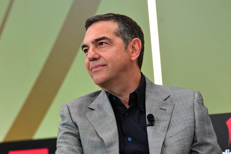 #AskTsipras: Ο Αλέξης Τσίπρας απαντάει στις ερωτήσεις των μελών της ΕΛΑΣ
