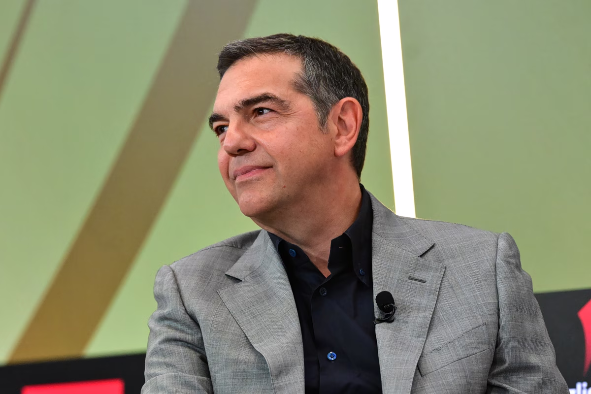 Τσίπρας: Εθνική στρατηγική με αρχή, μέση, τέλος – «Δεν μπορούμε να είμαστε υποτακτικοί για να εξευμενίσουμε έναν μεγάλο ηγέτη»