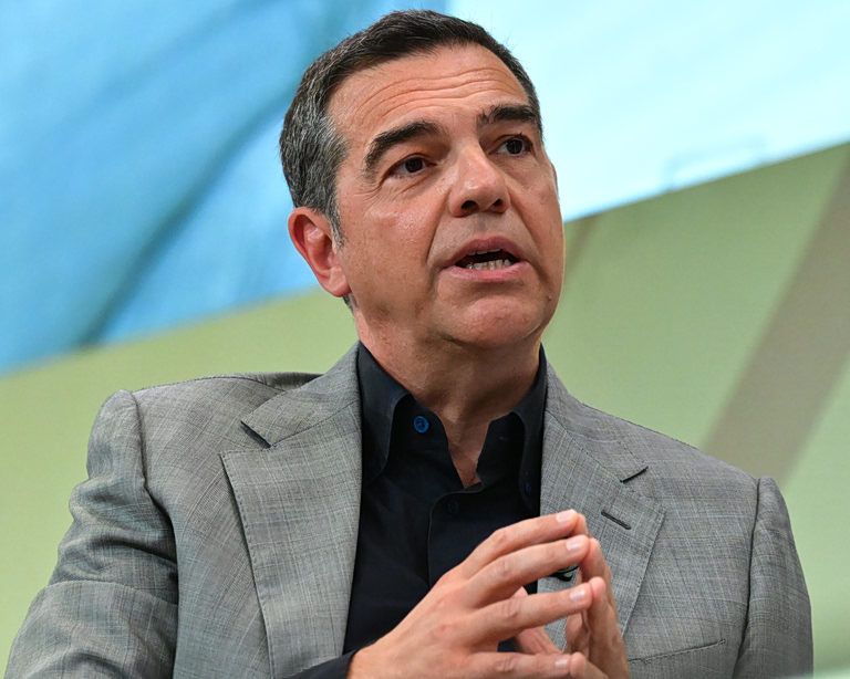 Ο Αλέξης Τσίπρας παρουσιάζει τις προτάσεις της ΕΛΑΣ για την Τοπική Αυτοδιοίκηση