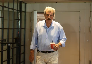 Εκτός διεκδίκησης της ηγεσίας του ΣΥΡΙΖΑ ο Παύλος Πολάκης; Η αινιγματική μαντινάδα από τα Σφακιά