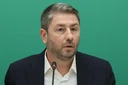 Το εκλογικό δίπολο του ΠΑΣΟΚ, η «σκιώδης» κυβέρνηση και η ΔΕΘ
