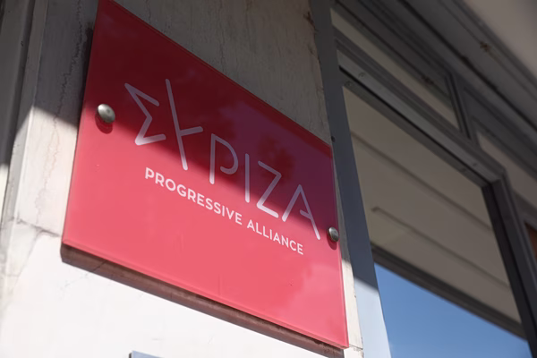 Τρικυμία στον ΣΥΡΙΖΑ: Όσοι πάνε ΕΛΑΣ να παραδώσουν την έδρα, όσοι είχαν ανεξαρτητοποιηθεί να επιστρέψουν στο κόμμα