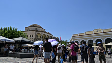 Καιρός: Ζέστη και υψηλές θερμοκρασίες σήμερα στην επικράτεια – Καταιγίδες στα βόρεια ορεινά