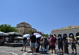 Καιρός: Ζέστη και υψηλές θερμοκρασίες σήμερα στην επικράτεια – Καταιγίδες στα βόρεια ορεινά
