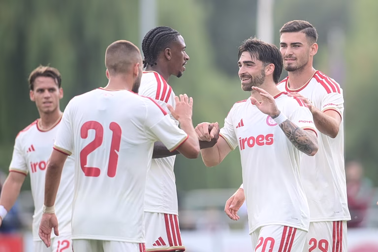 Ολυμπιακός - Φορτούνα Σιτάρντ 3-1: Νίκη με «χατ-τρικ» του Ζότα Σίλβα στο ντεμπούτο του! (vid)