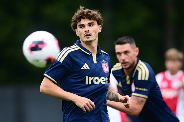 Άγιαξ – Ολυμπιακός 1-0: Είχε ευκαιρίες, του έλειψε το γκολ – Ντεμπούτο για Ρόκα και Πόποβιτς (vids)