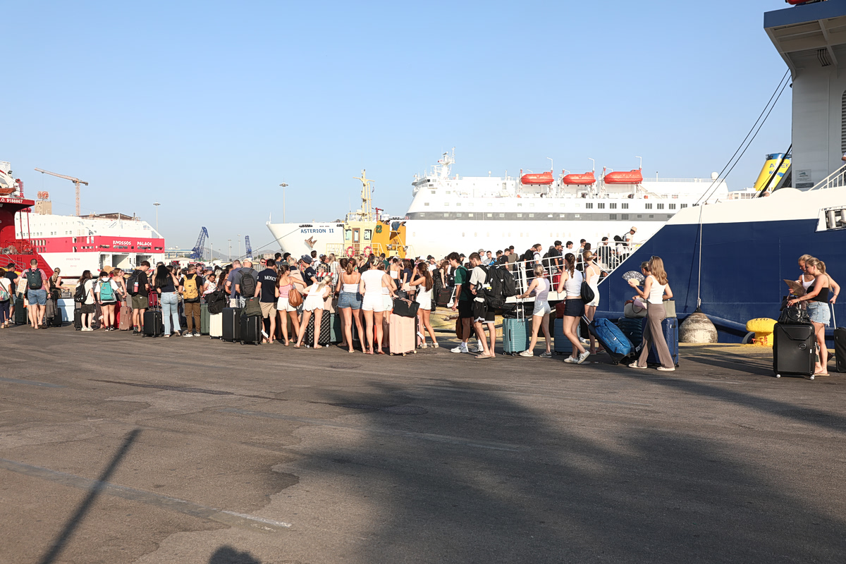Κίνηση: Καθυστερήσεις στον Κηφισό και σε δρόμους του Πειραιά – Πού αλλού υπάρχουν προβλήματα