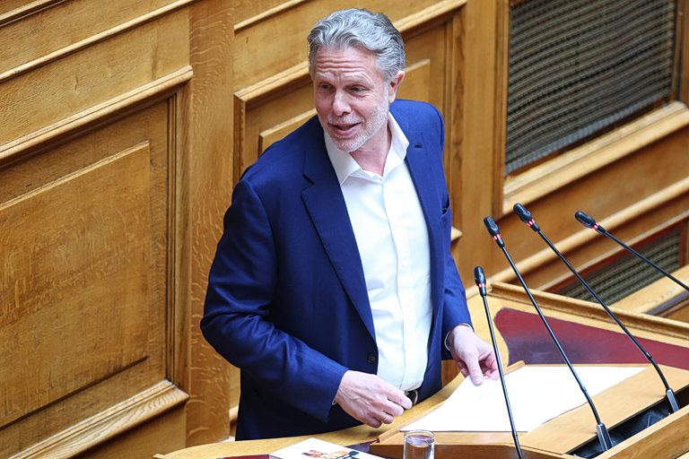 Προαστιακός Δυτικής Αττικής: Απένταξη του έργου αναβάθμισης από το Ταμείο Ανάκαμψης - Τι αναφέρει ο Γερουλάνος