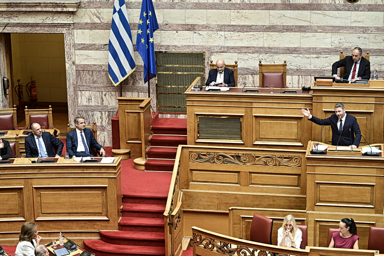 Ανδρουλάκης: Στις δημοκρατίες δεν υπάρχουν «αφεντικά» και όροι «μαφίας» - «Είστε πρωταθλητής του θράσους»
