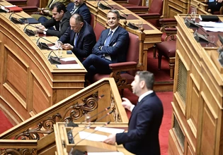 Επίθεση Ν. Ανδρουλάκη στον Κ. Μητσοτάκη: Από τις πολλές σκιές μας οδηγείτε στο απόλυτο σκοτάδι της διαφθοράς – «Πάμε σε νέο ΟΠΕΚΕΠΕ στην ανακύκλωση;»