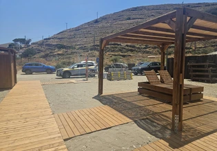 Ενισχύεται η προσβασιμότητα σε παραλίες του Δήμου Κύθνου