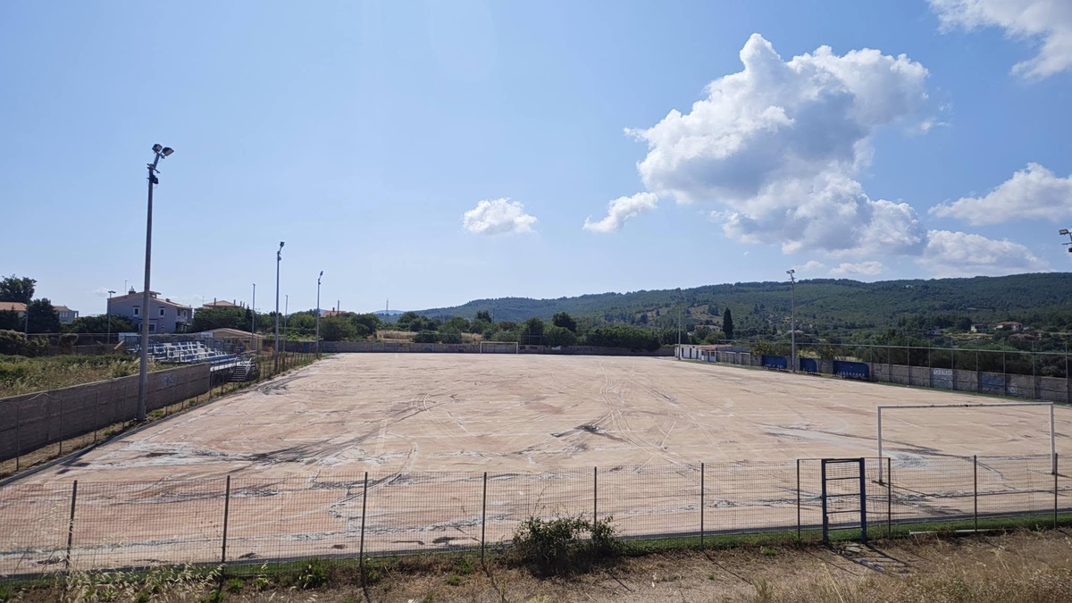 Ανακατασκευή γηπέδου ποδοσφαίρου Αφιδνών