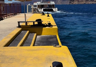 Δημοτικό Λιμενικό Ταμείο Θήρας: Εγκατάσταση 35 νέων δεστρών στα λιμάνια της Θήρας.
