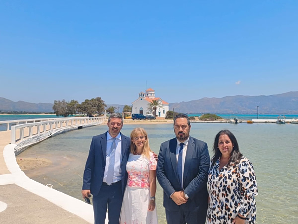 Ο Δήμος Πειραιά συμμετείχε στις εορταστικές εκδηλώσεις  του Δήμου Ελαφονήσου