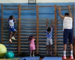 O Γιάννης Αντετοκούνμπο πήγε με τα παιδιά του στο κλειστό του Ζωγράφου που ξεκίνησε το μπάσκετ