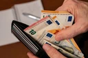 Αυξήσεις άμεσα αλλά χωρίς αναδρομικά σε 12.500 συνταξιούχους