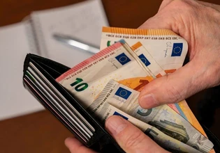 Αυξήσεις άμεσα αλλά χωρίς αναδρομικά σε 12.500 συνταξιούχους