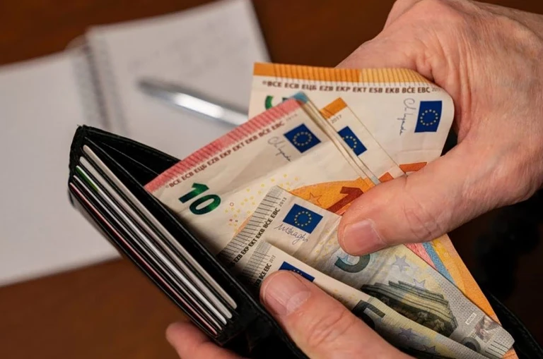 Αυξήσεις άμεσα αλλά χωρίς αναδρομικά σε 12.500 συνταξιούχους
