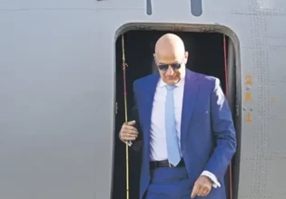 Ο Δένδιας, η δεξίωση του Γκιουλέρ στην Άγκυρα και η έννοια του «κόμπλεξ»