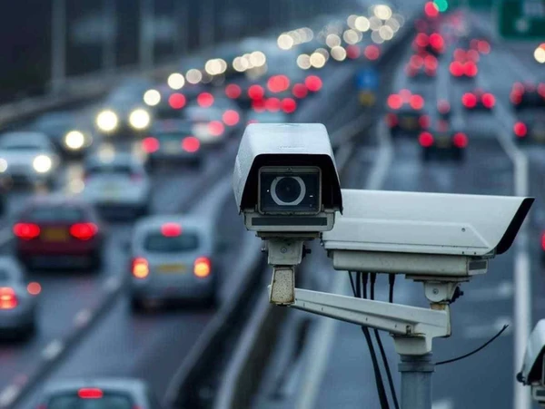 Σε λειτουργία μέσα στις επόμενες ημέρες 388 νέες κάμερες για κόκκινα φανάρια