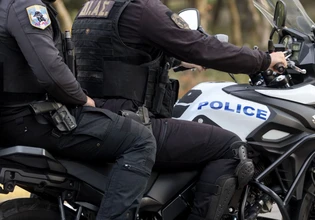 Πάτρα: Κυνηγούσε με την μηχανή την γυναίκα του για να την χτυπήσει