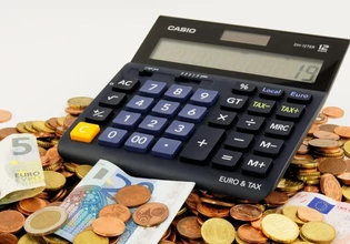 Εξωδικαστικός μηχανισμός: Ανοίγει τη Δευτέρα – Οι κρίσιμες λεπτομέρειες